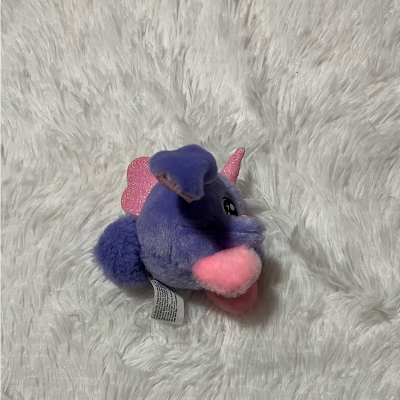 Rainbocorns
Minty Bunnycorn Mini Surprise - Picture 5 of 9